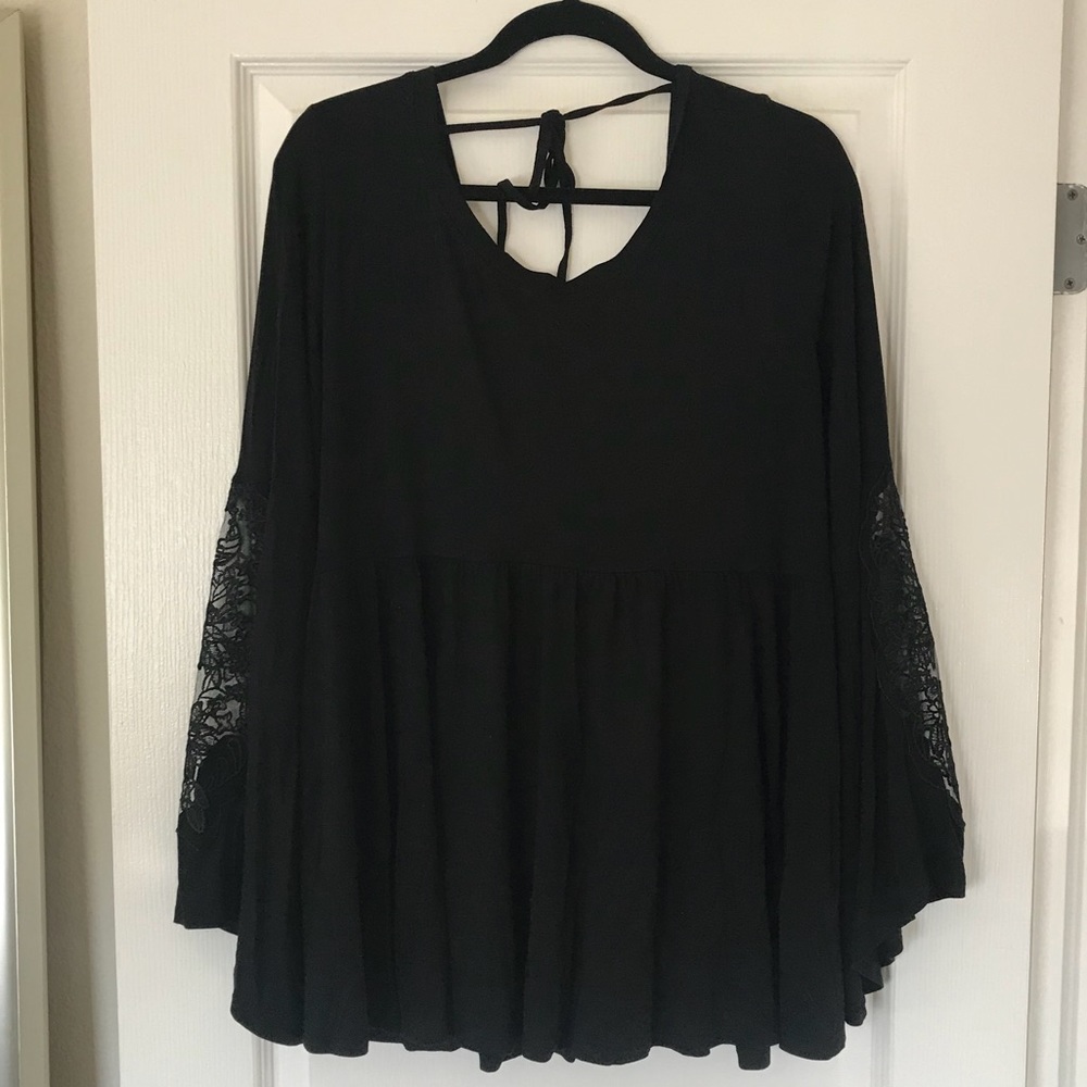 Embroidered bell sleeve babydoll Torrid top
